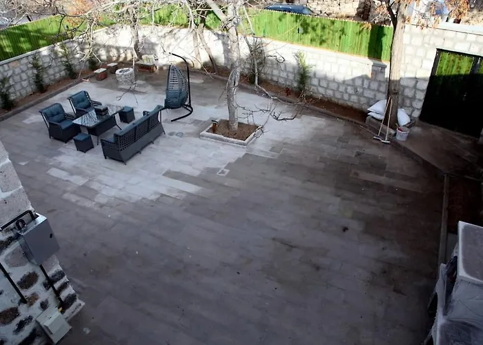 Burhan Bey Konagi * Askaray